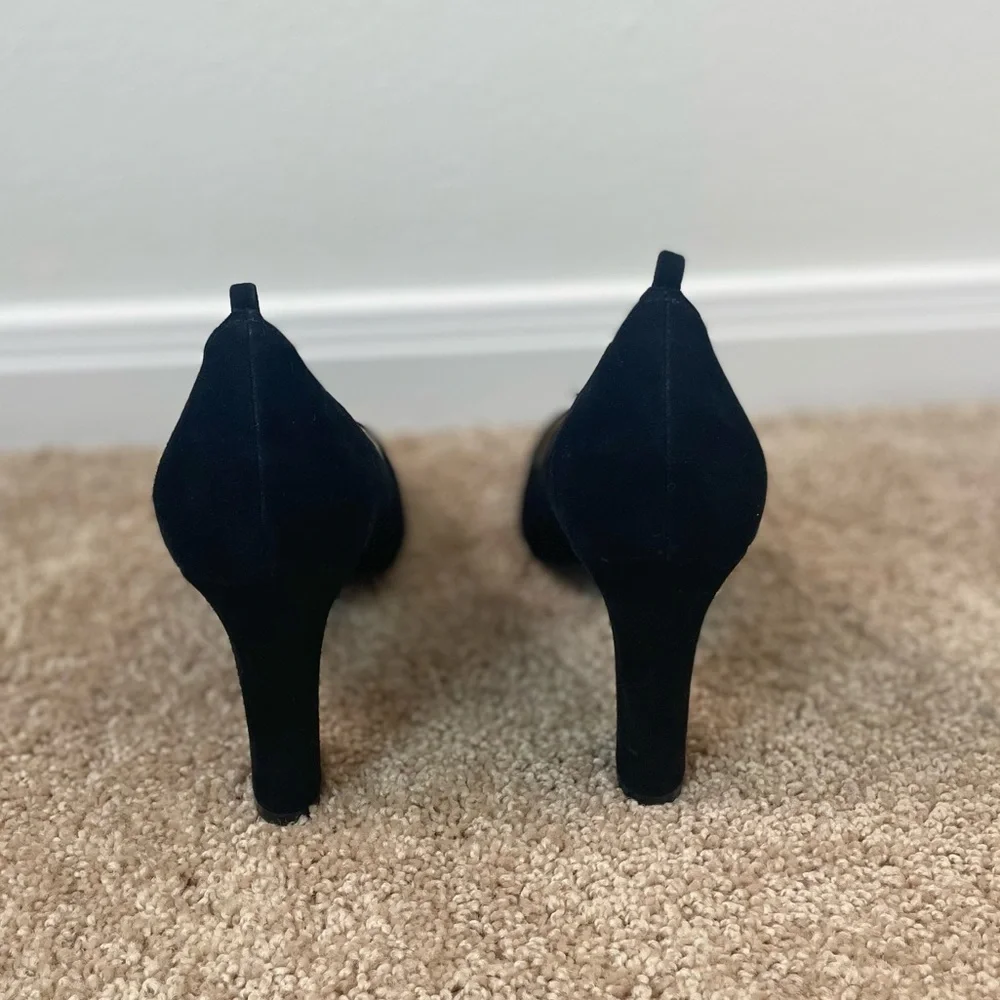 Cole‎ Haan Velvet Pumps NWOT